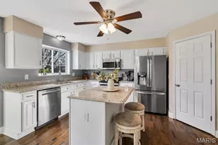 961 Weatherstone Dr, Saint Charles, MO 63304 - Photo 11