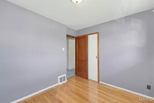 7417 Ray Ave, Saint Louis, MO 63116 - Photo 11