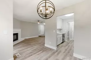 1209 Lofty Point Dr, Ballwin, MO 63021 - Photo 7