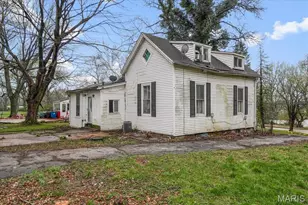 8824 Huiskamp Ave, Jennings, MO 63136 - Photo 11