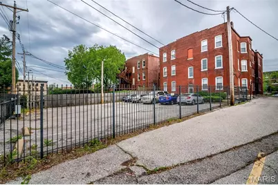 4319 Lindell Boulevard #D, Saint Louis, MO 63108 - Photo 5