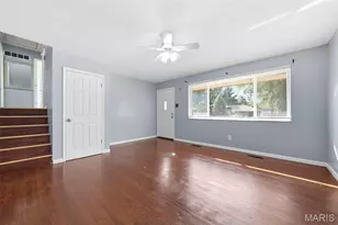 1925 Apple Blossom Ct, Florissant, MO 63031 - Photo 5
