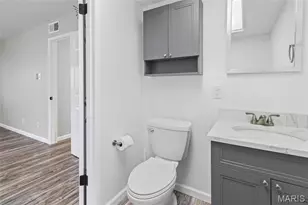 10135 Sakura Dr, Saint Louis, MO 63128 - Photo 25