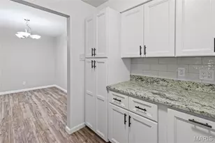 10135 Sakura Dr, Saint Louis, MO 63128 - Photo 11