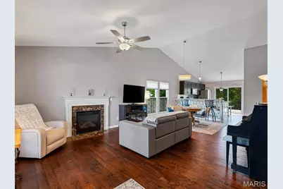 6487 Buckingham Palace Drive, Imperial, MO 63052 - Photo 5