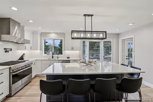 16 Huntington Pkwy, Saint Charles, MO 63301 - Photo 5