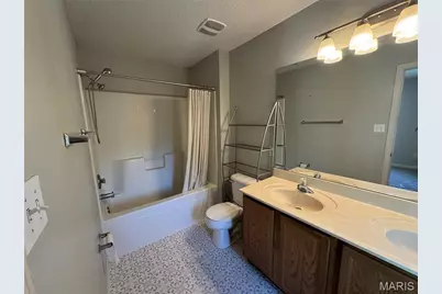 3245 Domain Street, Saint Charles, MO 63301 - Photo 21