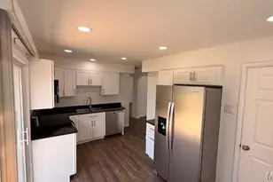 10115 Toelle Ln, Saint Louis, MO 63137 - Photo 11