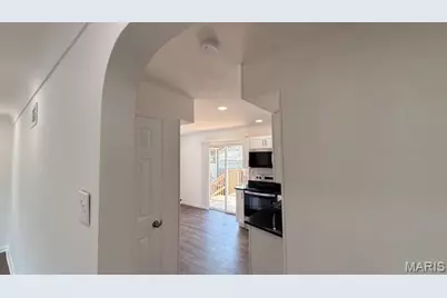 10115 Toelle Lane, Saint Louis, MO 63137 - Photo 9