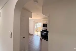 10115 Toelle Ln, Saint Louis, MO 63137 - Photo 7