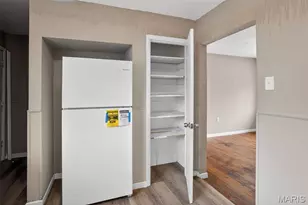 10185 Green Valley Dr, Saint Louis, MO 63136 - Photo 13