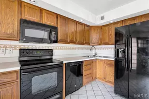 4377 Kingbolt Blvd, Saint Louis, MO 63129 - Photo 7