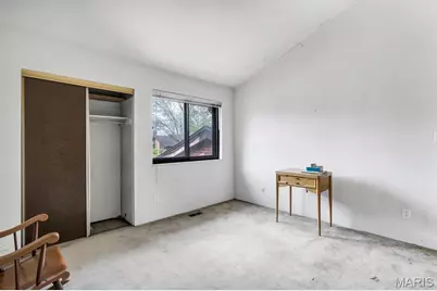 4377 Kingbolt Boulevard, Saint Louis, MO 63129 - Photo 15