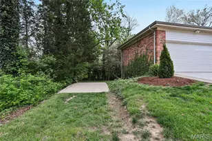 9616 Yorkshire Estates Dr, Crestwood, MO 63126 - Photo 35