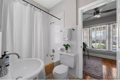 8913 Lawn Avenue, Brentwood, MO 63144 - Photo 13