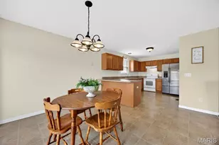 120 Wellington Dr, Troy, MO 63379 - Photo 5