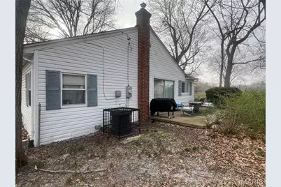 886 Prigge Road, Saint Louis, MO 63138 - Photo 3