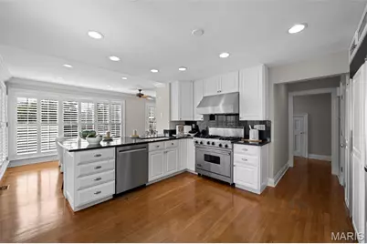 13456 Thornhill Drive, Town and Country, MO 63131 - Photo 17