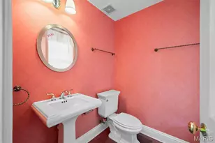 13456 Thornhill Dr, Town and Country, MO 63131 - Photo 71