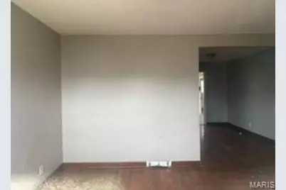737 Charbonier Road, Florissant, MO 63031 - Photo 7