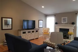 2073 Williamstown Dr, Saint Peters, MO 63376 - Photo 5