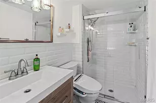 13453 Coliseum Dr, Chesterfield, MO 63017 - Photo 21