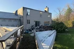 1100 La Roux Ct, Saint Louis, MO 63137 - Photo 5