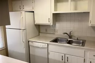 2234 Highland Hill Dr, Saint Peters, MO 63376 - Photo 5