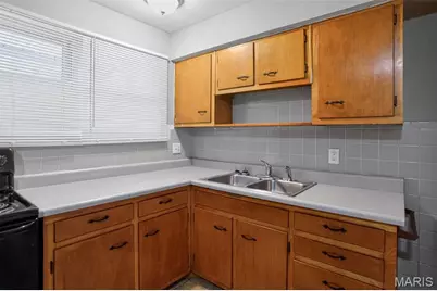 1146 Reale Avenue, Saint John, MO 63138 - Photo 21