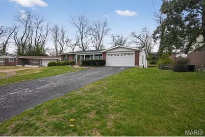 912 Cheri Heights Court, Saint Louis, MO 63135 - Photo 1