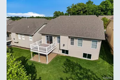 1247 Emerald Gardens Drive, Saint Peters, MO 63376 - Photo 3