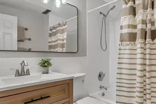 723 Westglen Village Dr, Ballwin, MO 63021 - Photo 21