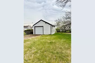 8150 Rector Drive, Berkeley, MO 63134 - Photo 3