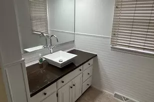 908 Davis Blvd, Sikeston, MO 63801 - Photo 13