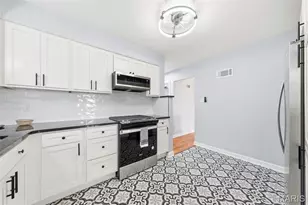 7110 Groveland Dr, Saint Louis, MO 63121 - Photo 15