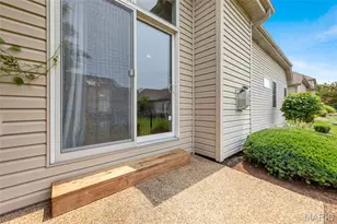 1266 Harmony Lake Dr, Saint Peters, MO 63376 - Photo 5