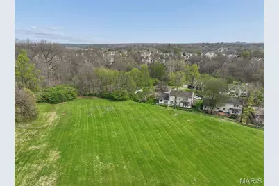 605 Waterford Ridge Court, Ballwin, MO 63021 - Photo 9