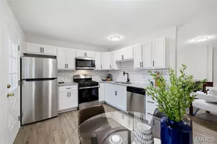 2975 Dover Dr, Florissant, MO 63033 - Photo 11