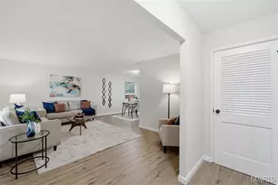 2975 Dover Dr, Florissant, MO 63033 - Photo 3