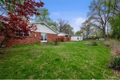 2975 Dover Drive, Florissant, MO 63033 - Photo 51