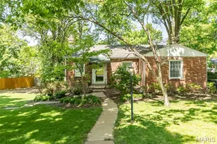 601 Woodard Dr, Saint Louis, MO 63122 - Photo 1