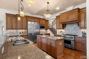 511 S Warson Rd, Ladue, MO 63124 - Photo 17