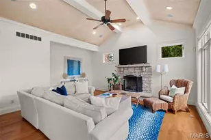 511 S Warson Rd, Ladue, MO 63124 - Photo 23