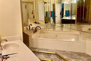 3825 Secretariat Dr, Florissant, MO 63034 - Photo 15