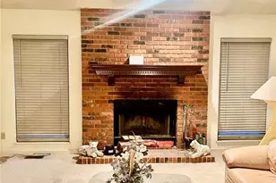 3825 Secretariat Dr, Florissant, MO 63034 - Photo 5