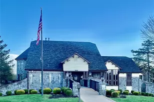 3825 Secretariat Dr, Florissant, MO 63034 - Photo 3