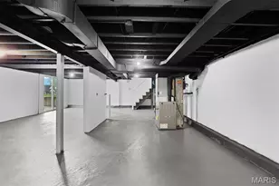 8615 Charlton Ln, Saint Louis, MO 63123 - Photo 23