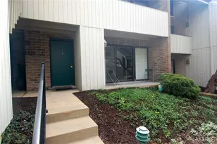 676 Coeur de Royale Dr, Creve Coeur, MO 63141 - Photo 3