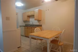 676 Coeur de Royale Dr, Creve Coeur, MO 63141 - Photo 9