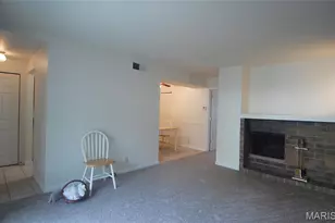 676 Coeur de Royale Dr, Creve Coeur, MO 63141 - Photo 5